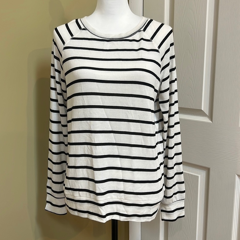 NWT, Market and Spruce, Women’s, medium, knit too, Arnold Raglan Knit Top